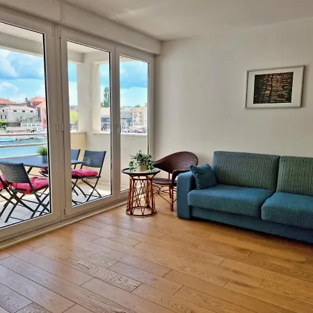 Mitra Zonata Blue Apartament