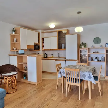 Mitra Zonata Blue * Omiš