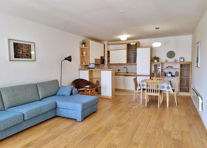 Mitra Zonata Blue Omiš