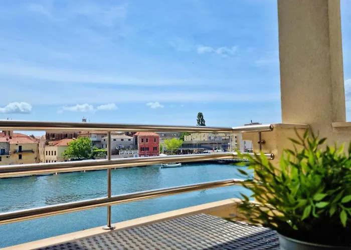 公寓 Mitra Zonata Blue 奥米什